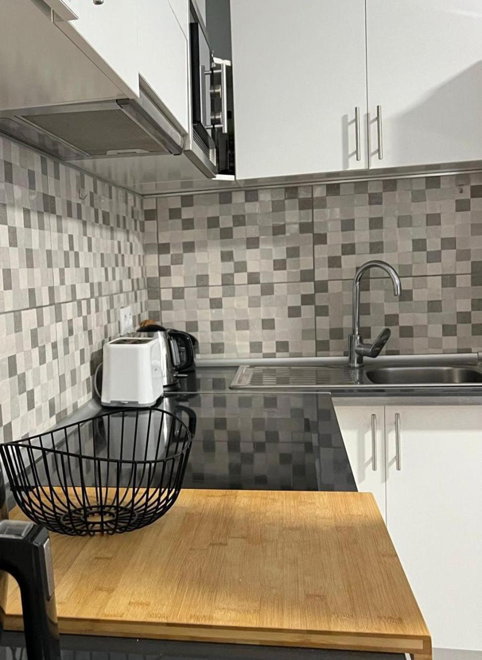 Urban Zen Con Terraza Y Jacuzzi Apartment *